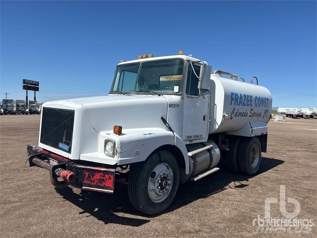 White GMC WG42T 급수차