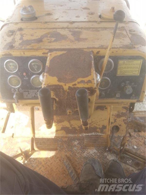 CAT D6D LGP 크롤러 도저