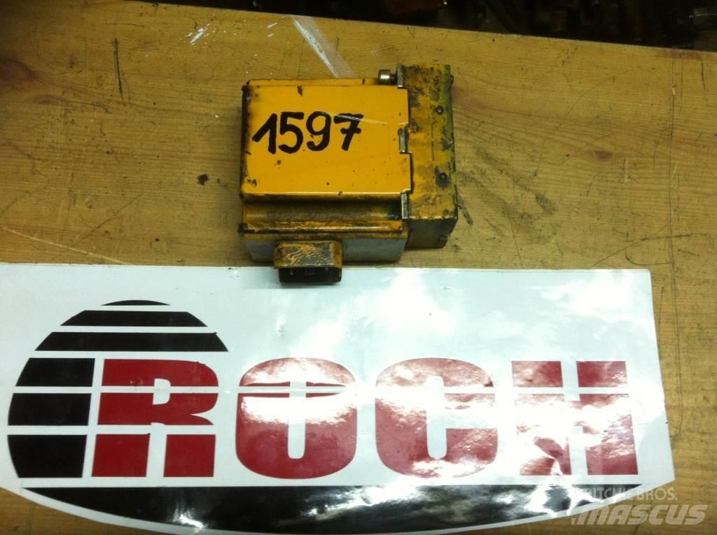 Danfoss 157B4213 12VDC 유압식 기계