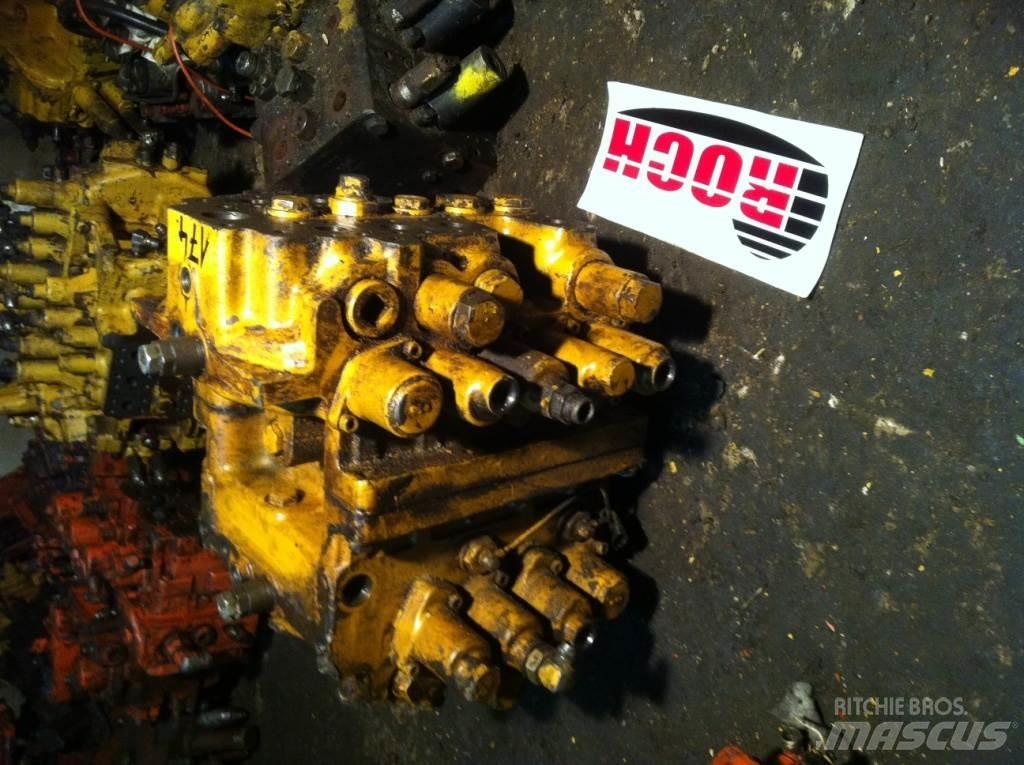 Komatsu 0410N - 9 SEKCYJNY 유압식 기계