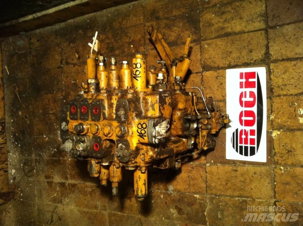 Komatsu 88A049 - 9 SEKCYJNY 유압식 기계
