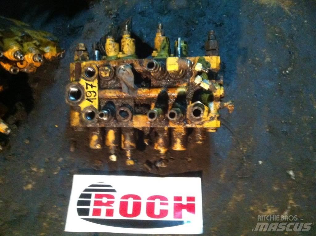 Komatsu BRAK OZNACZEŃ 유압식 기계