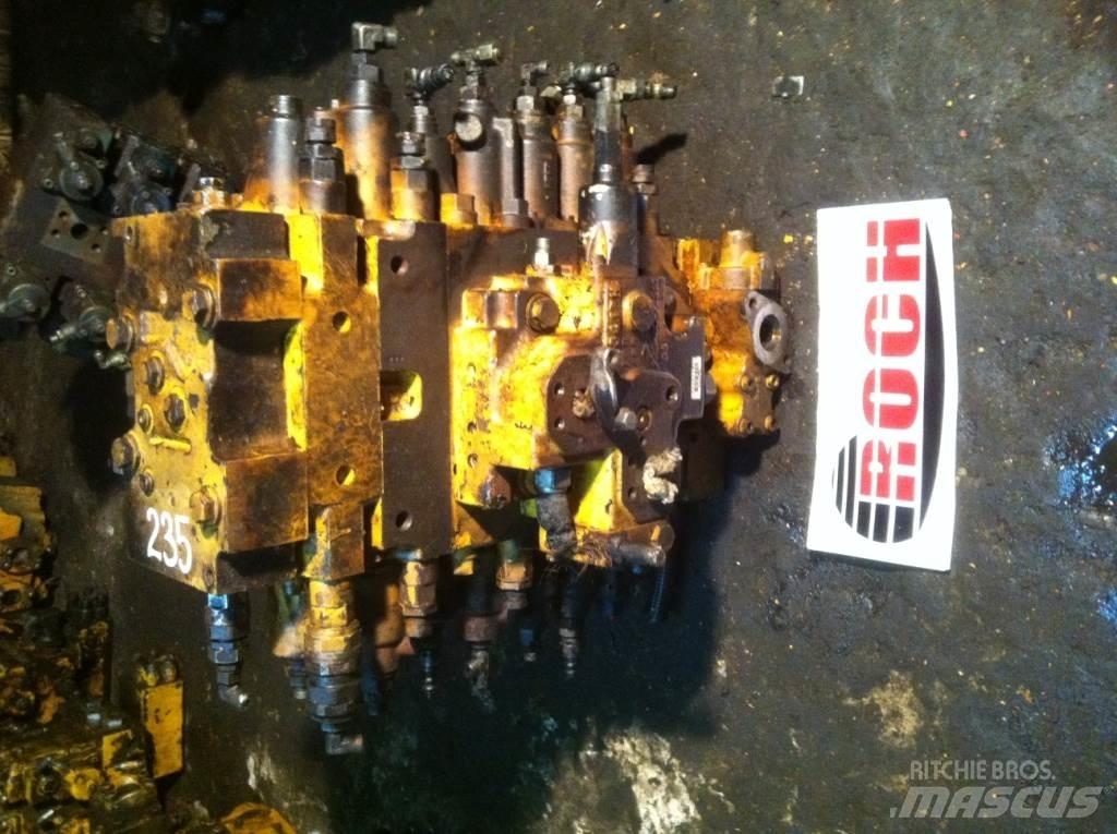 Komatsu BRAK OZNACZEŃ 유압식 기계