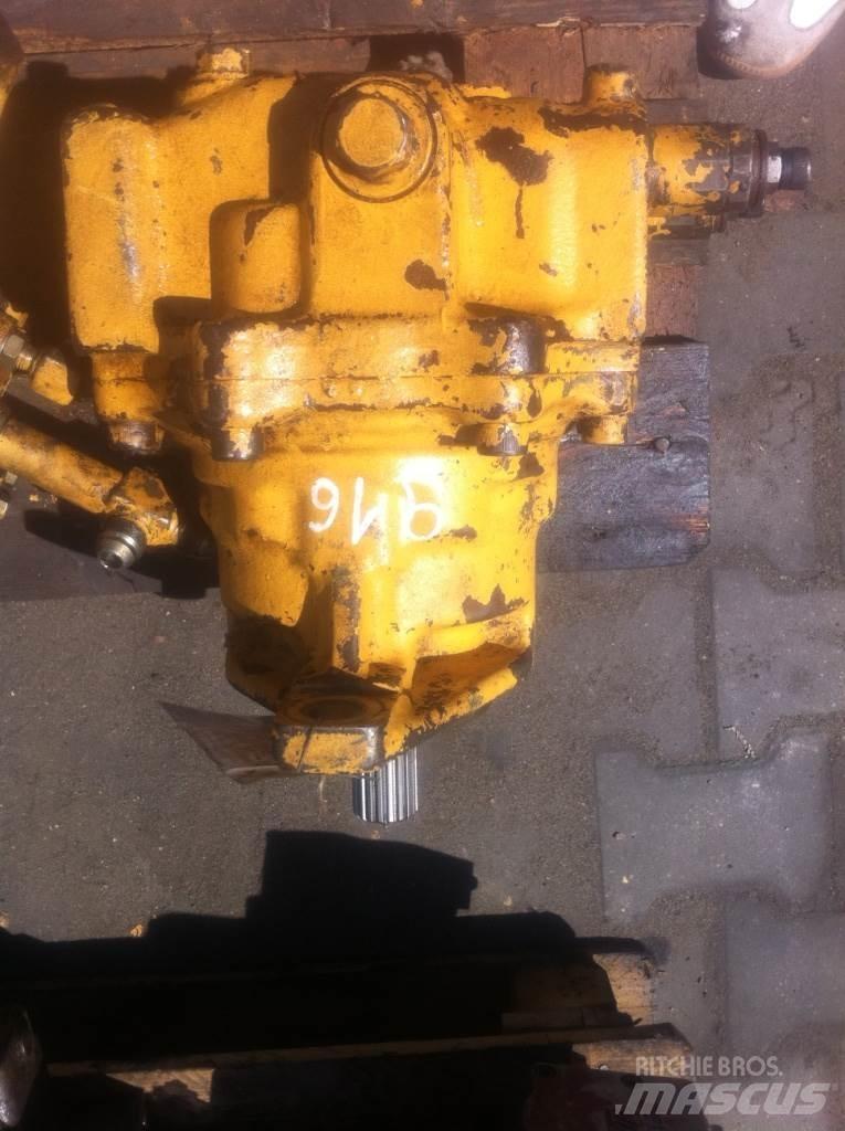 Komatsu E2153569 엔진