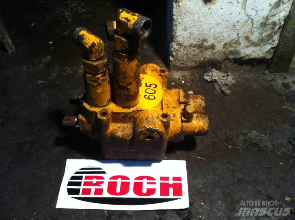 O&K AG2534-0-1-7 - 2 SEKCYJNY 유압식 기계
