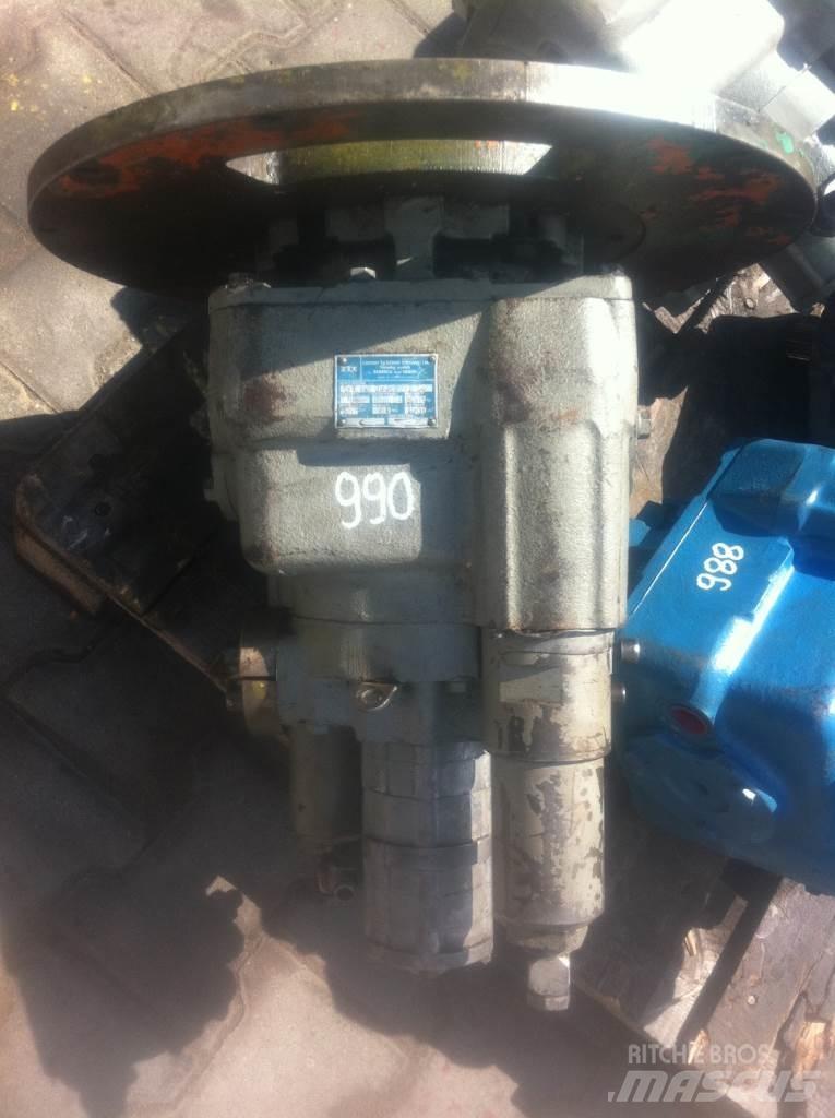 ZTS DUBNICA SPV22093277100 유압식 기계