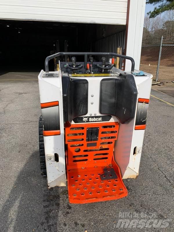 Bobcat MT100 궤도식 로우더