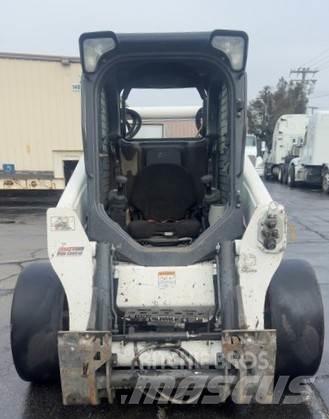 Bobcat S770  스키드로더