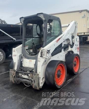 Bobcat S770  스키드로더