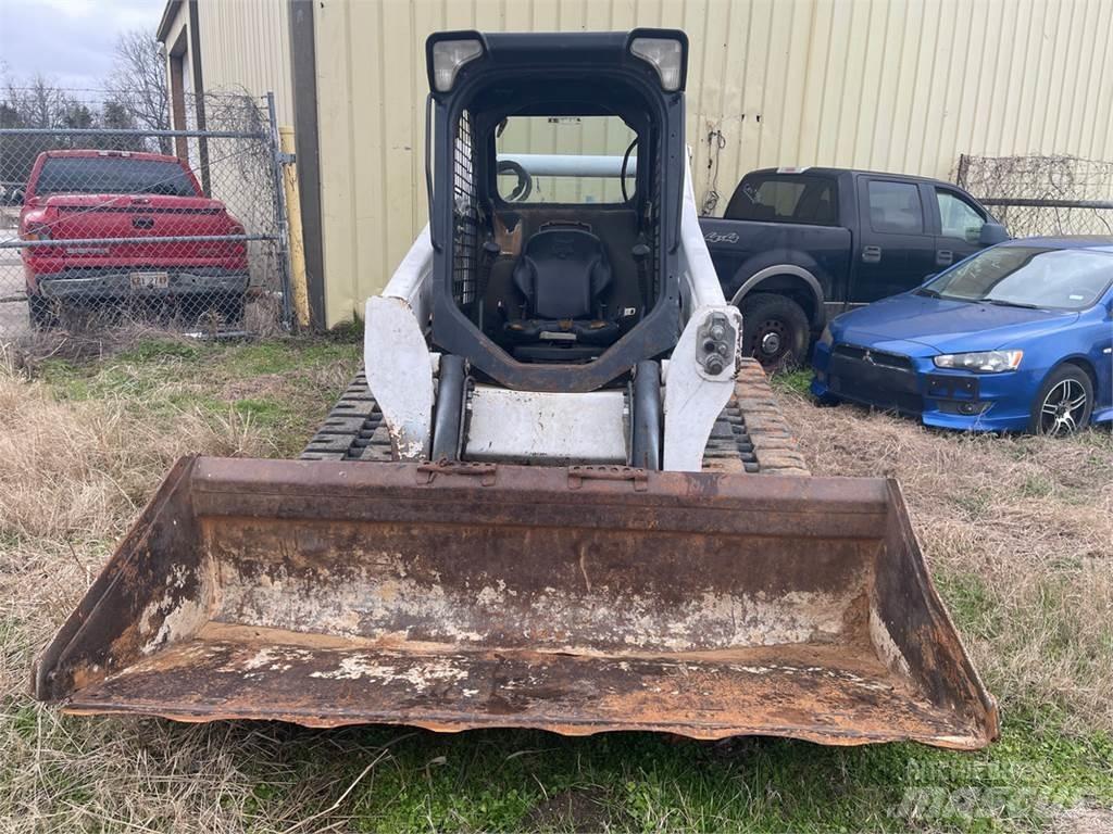 Bobcat T650 궤도식 로우더