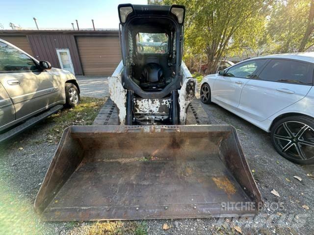 Bobcat T750 궤도식 로우더