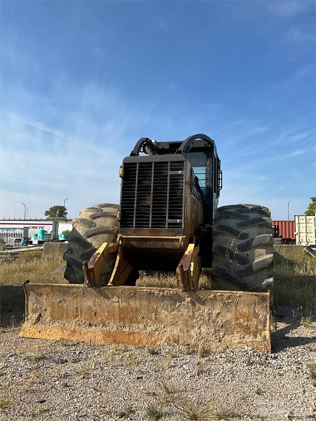 CAT 545C 목재스키더