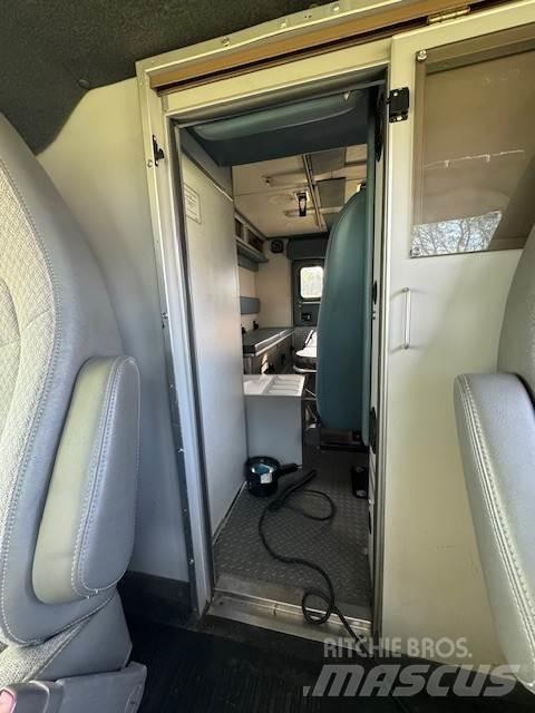 Chevrolet G3500 기타 트럭