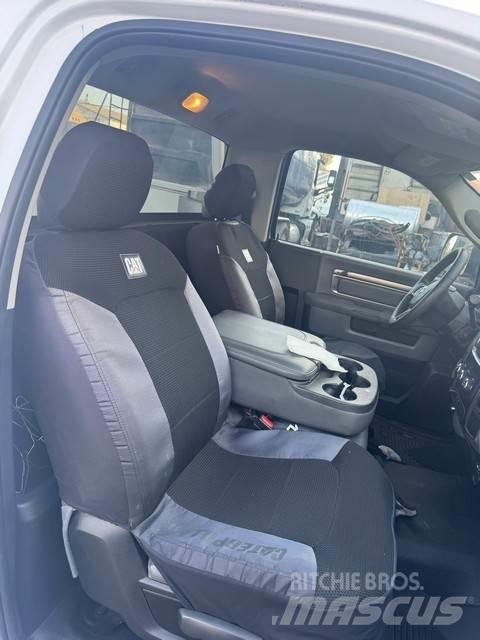 Dodge Ram 2500 회수 차량