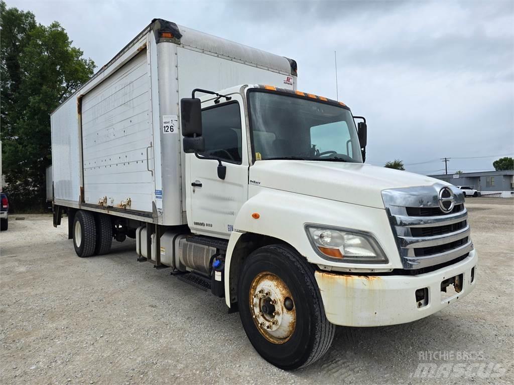 Hino 268 탑차 트럭
