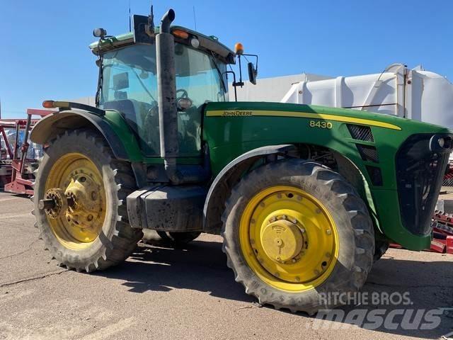 John Deere 8430 트랙터