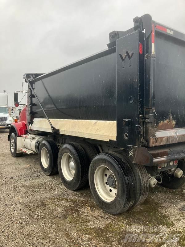 Kenworth T800 덤프 트럭