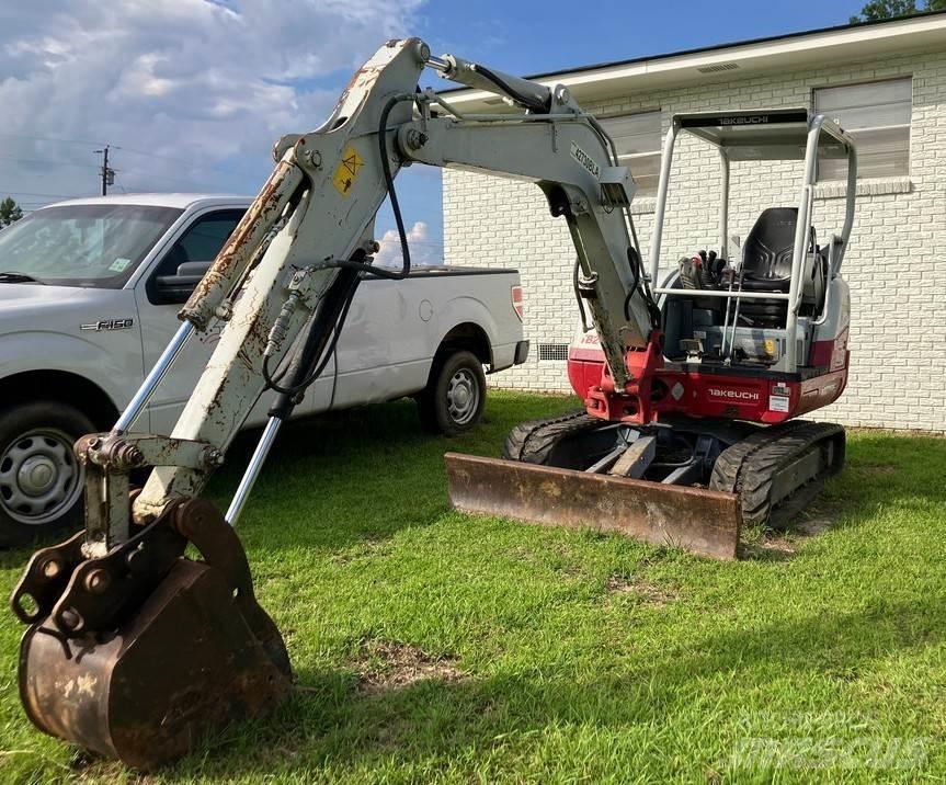 Takeuchi TB240 중형굴삭기 7톤-28톤