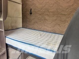 Volvo VNL64T780 트랙터 유닛