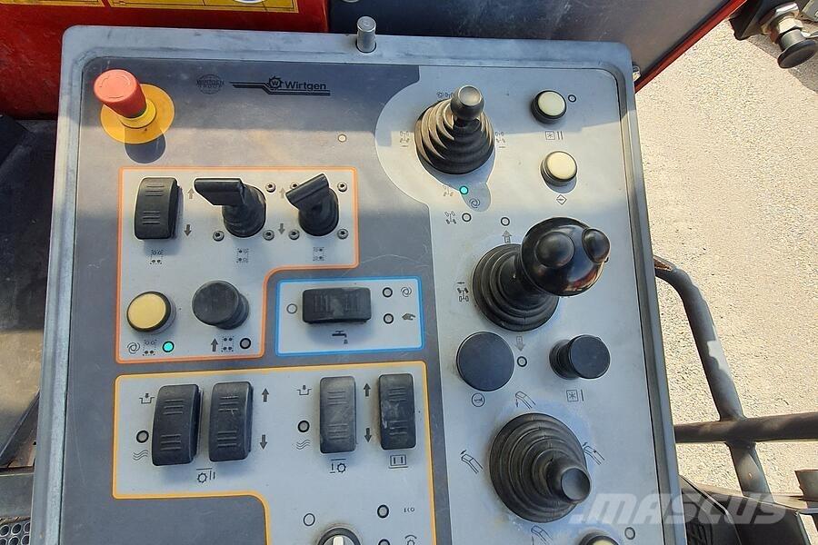 Wirtgen W 250 아스팔트 콜드 밀링 기계