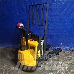 Yale MPB045VG 핸드파레트 트럭