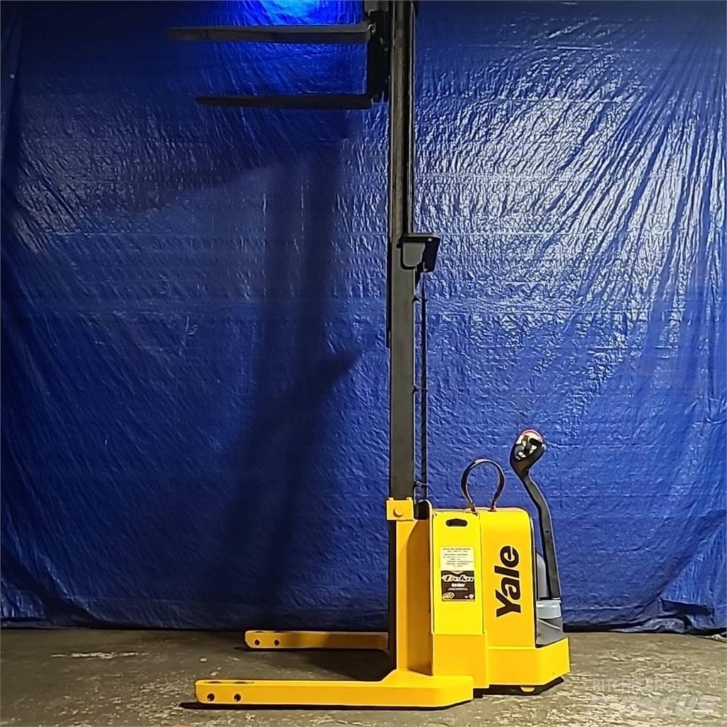 Yale MSW040 보행식 리치 지게차