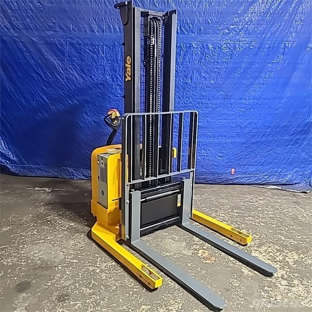 Yale MSW040 보행식 리치 지게차