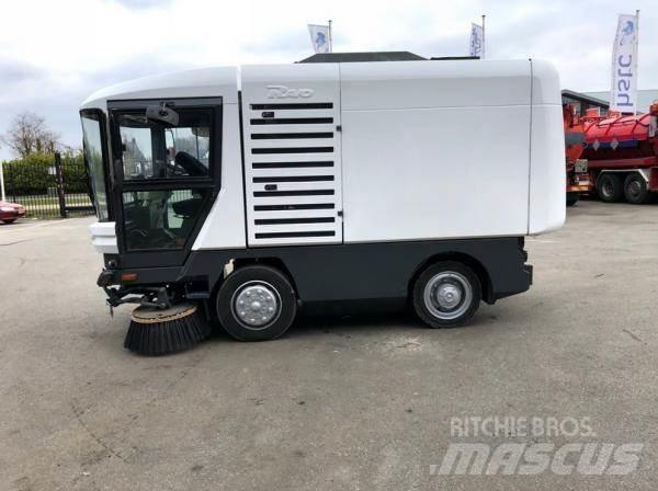 Ravo 540 STH 도로 청소차