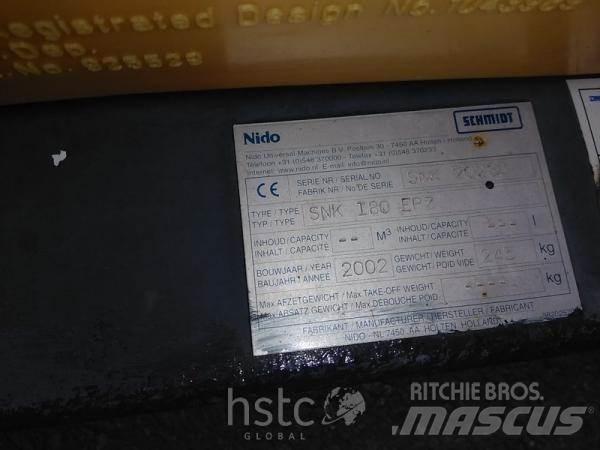Schmidt NIDO SNK 180 EPZ 제설 블레이드 및 제설기