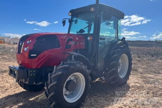 Valtra F105S 트랙터