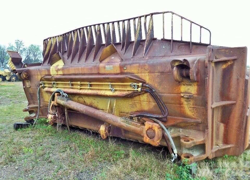CAT D11 삽날