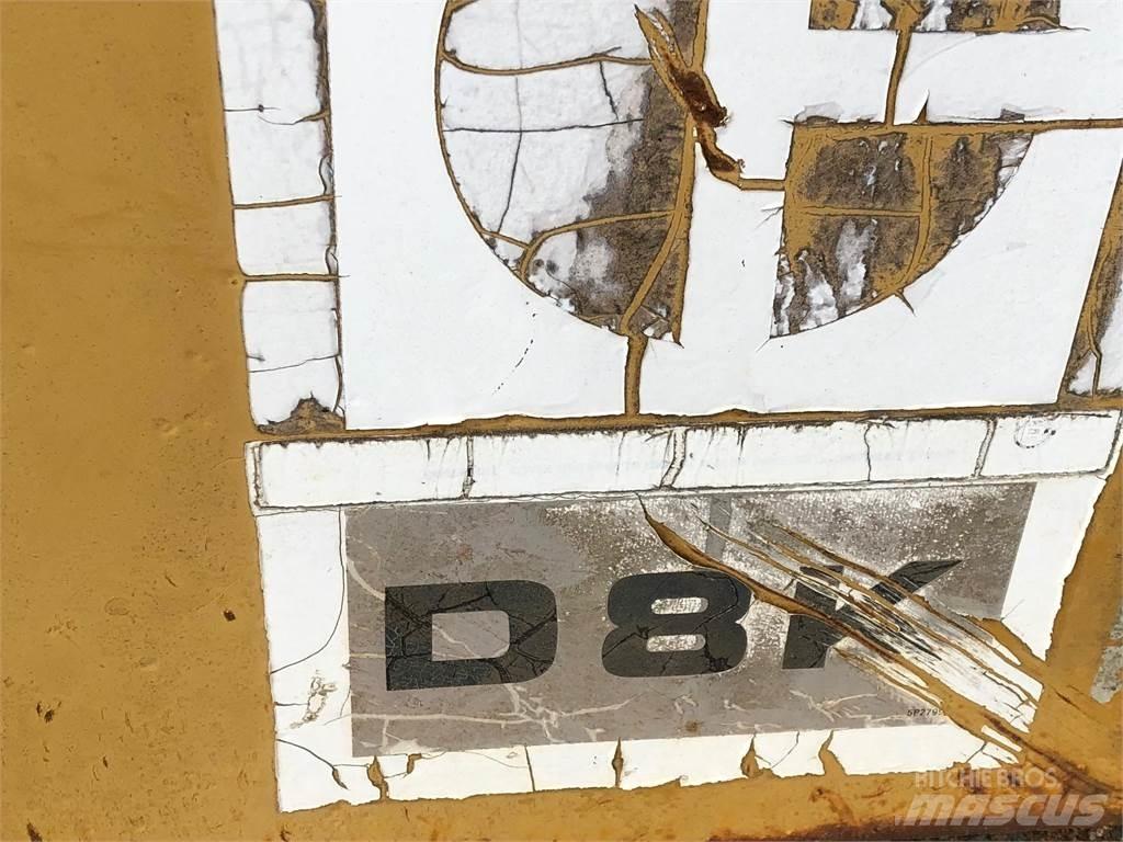 CAT D8K 캐빈 및 인테리어