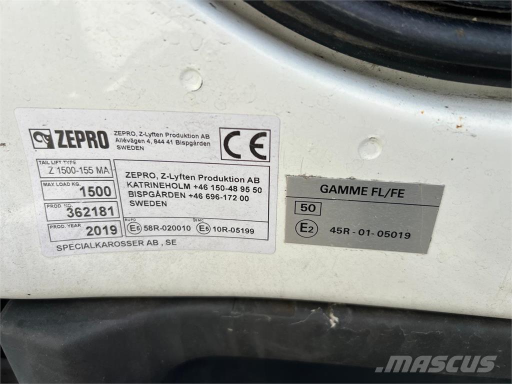 Volvo FL 250 16 ton 탑차 트럭