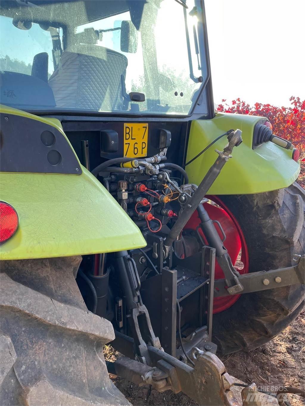 CLAAS AXOS 340 트랙터
