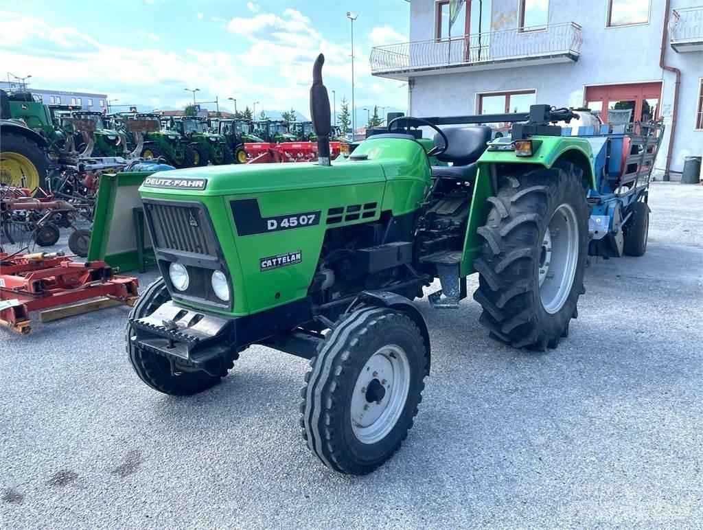 Deutz-Fahr D 45 07 트랙터