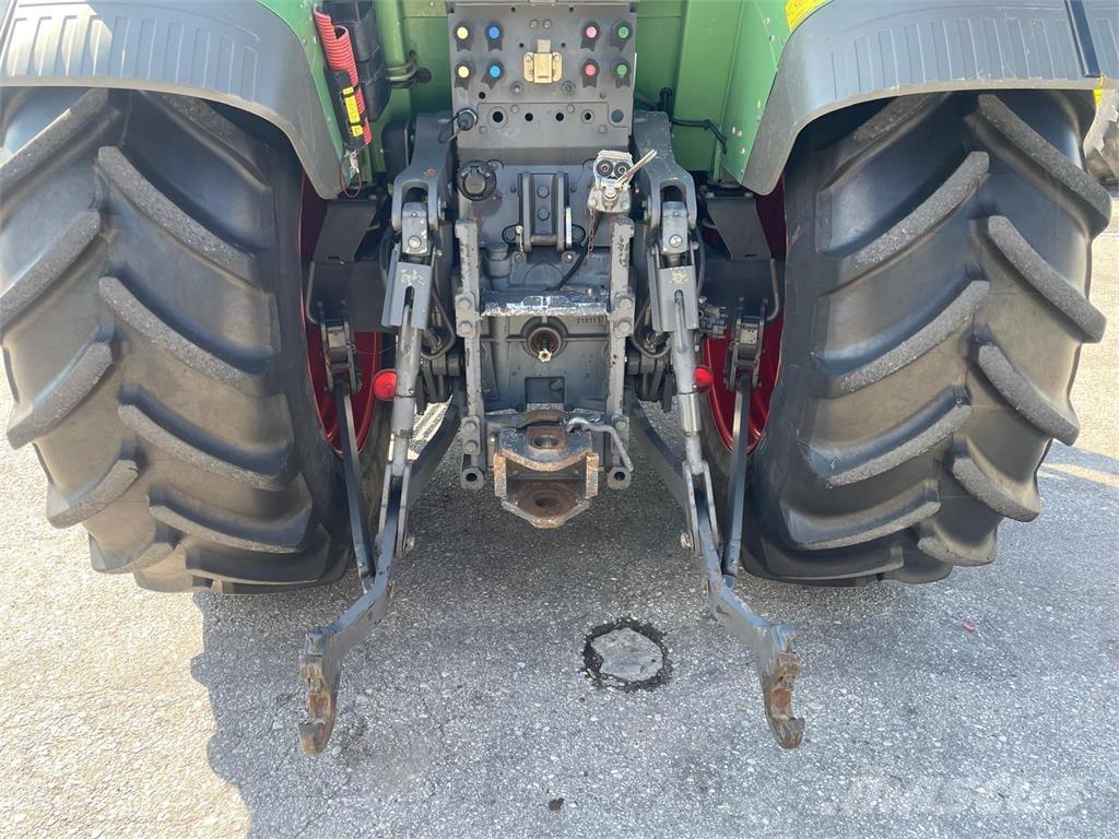 Fendt 211 VARIO 트랙터