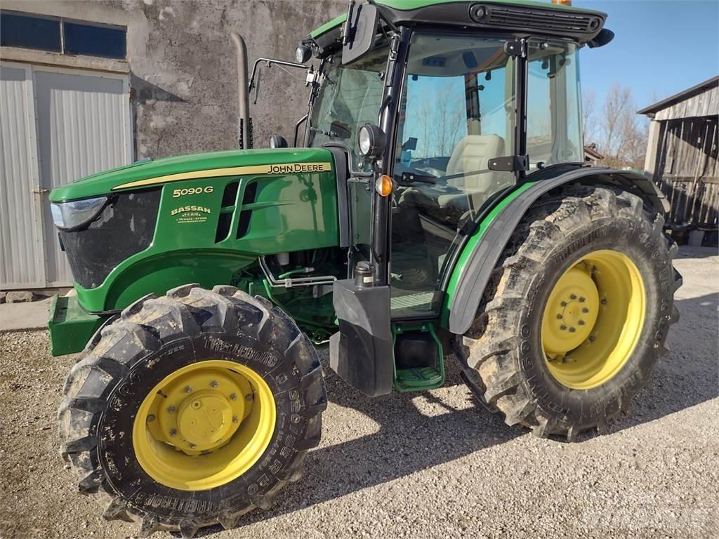 John Deere 5090 G 트랙터