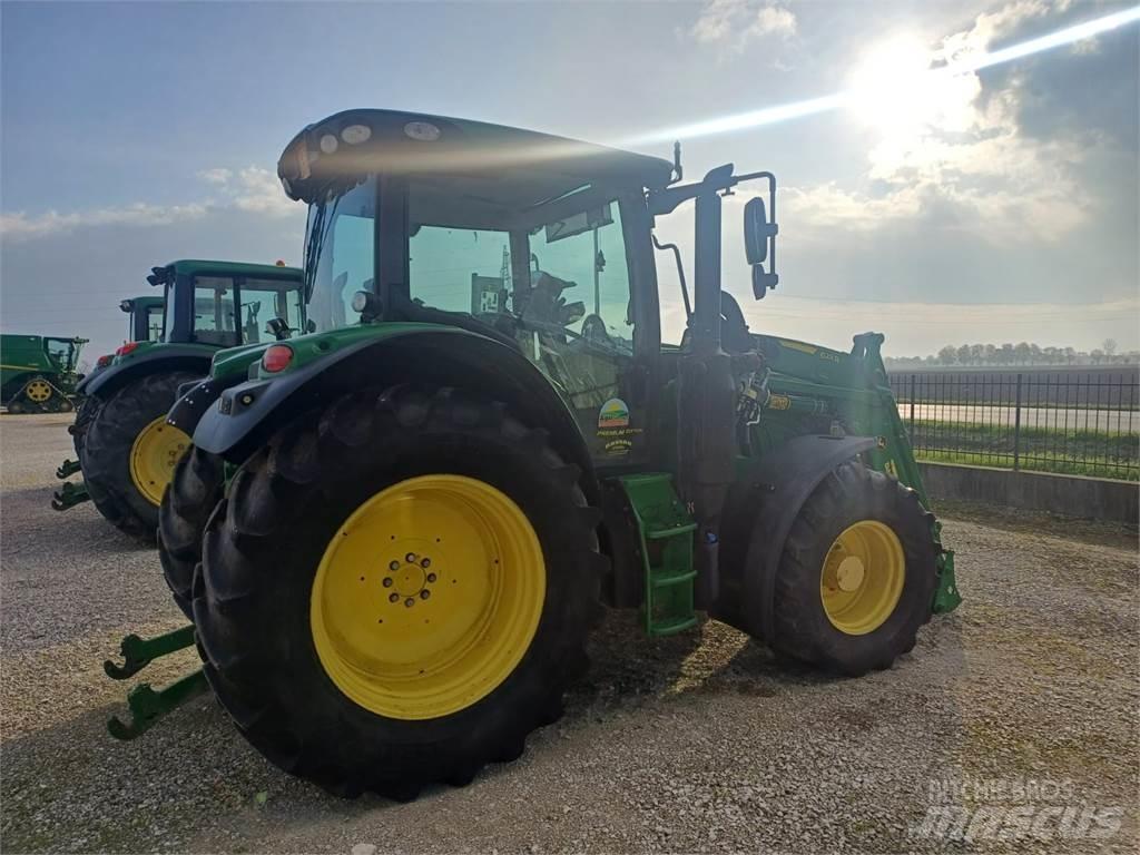 John Deere 6110 R 트랙터