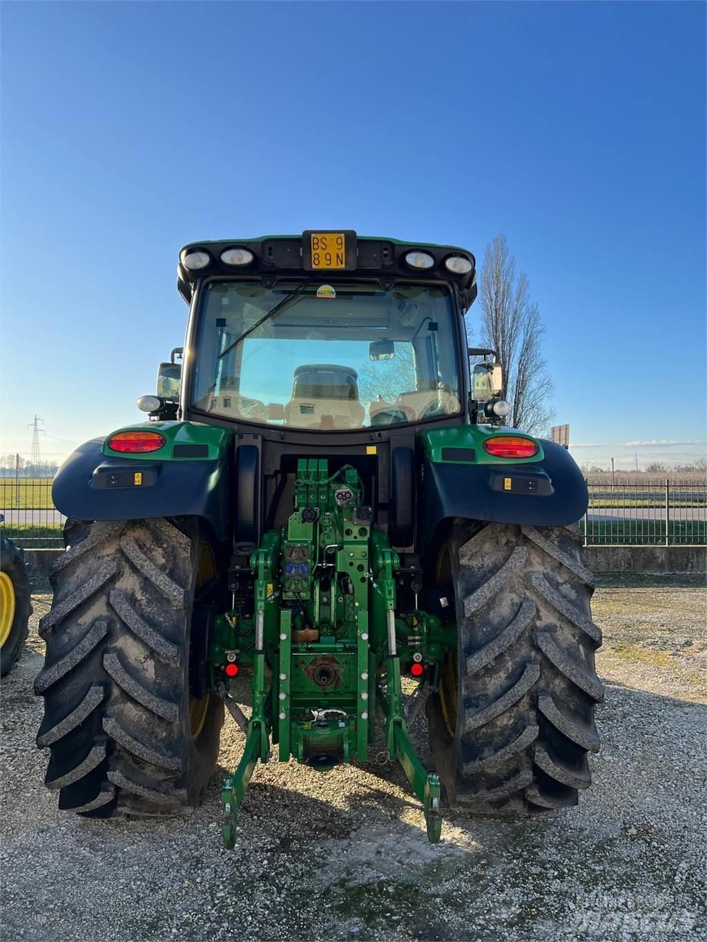 John Deere 6110 R 트랙터