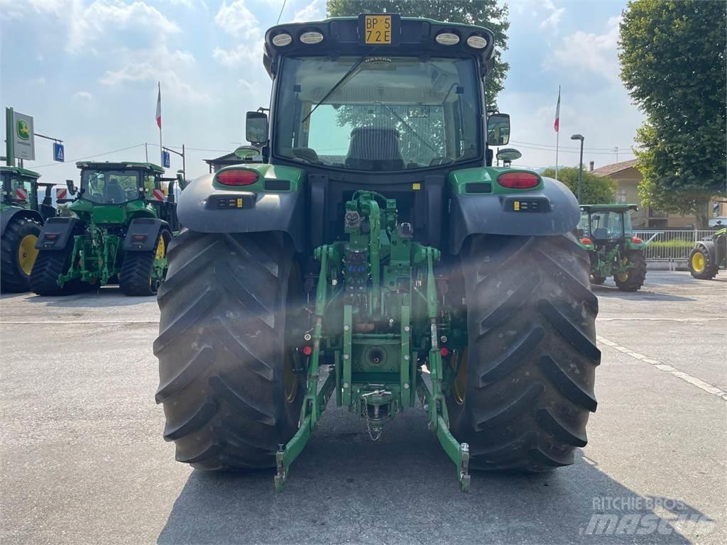 John Deere 6145 R 트랙터