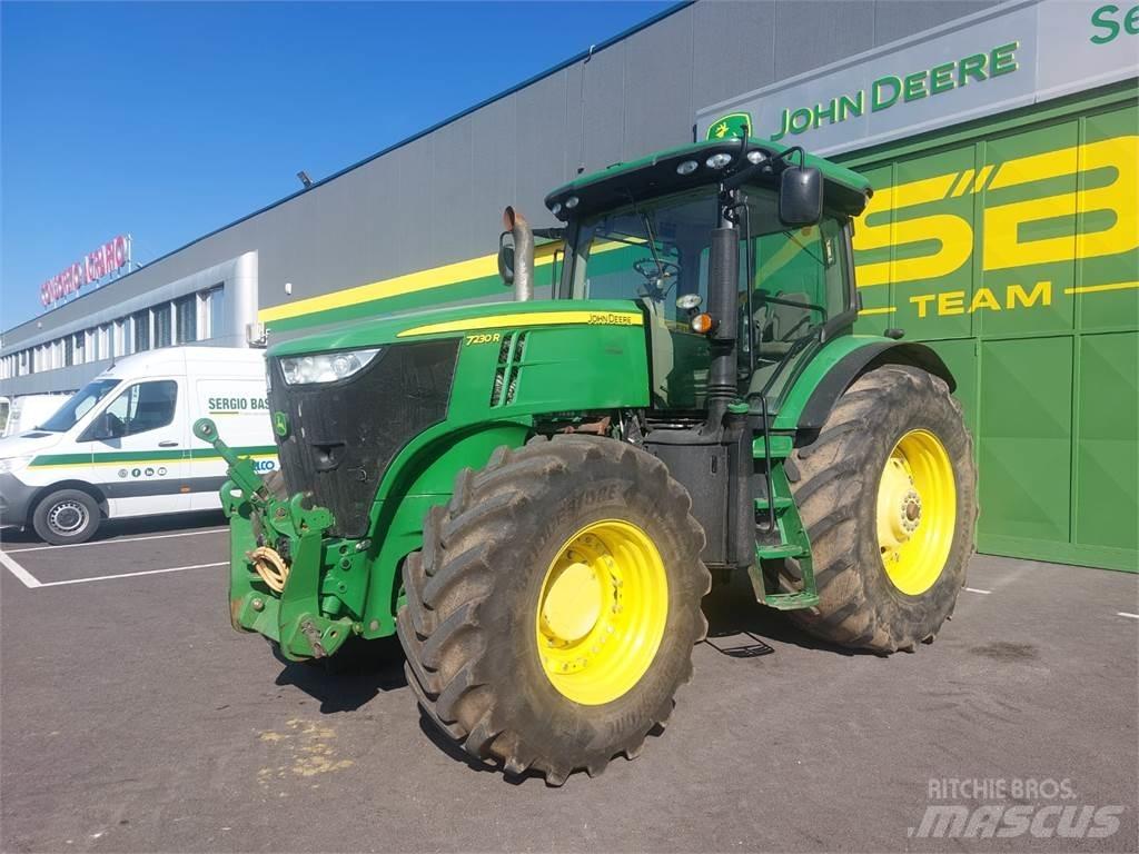 John Deere 7230 R 트랙터
