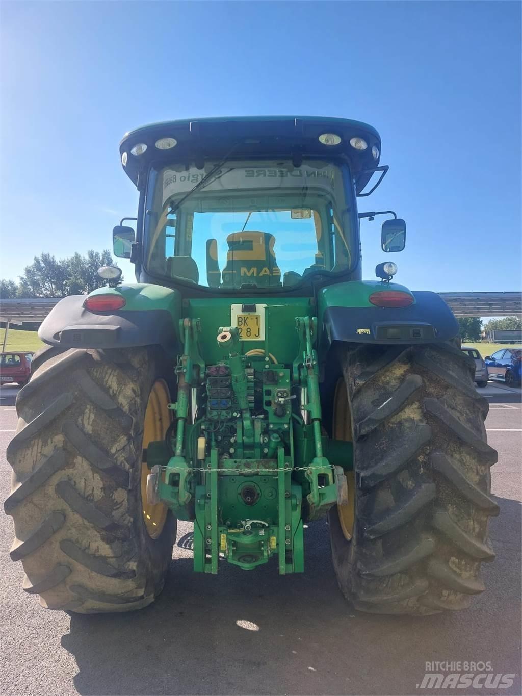 John Deere 7230 R 트랙터
