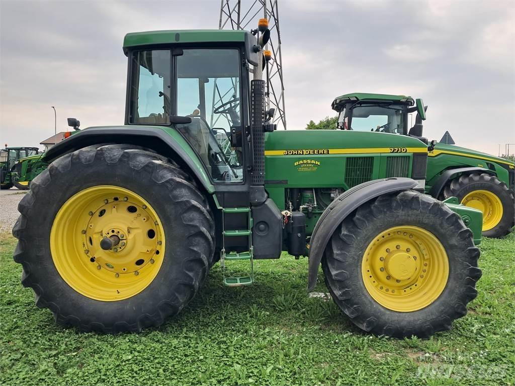 John Deere 7710 트랙터