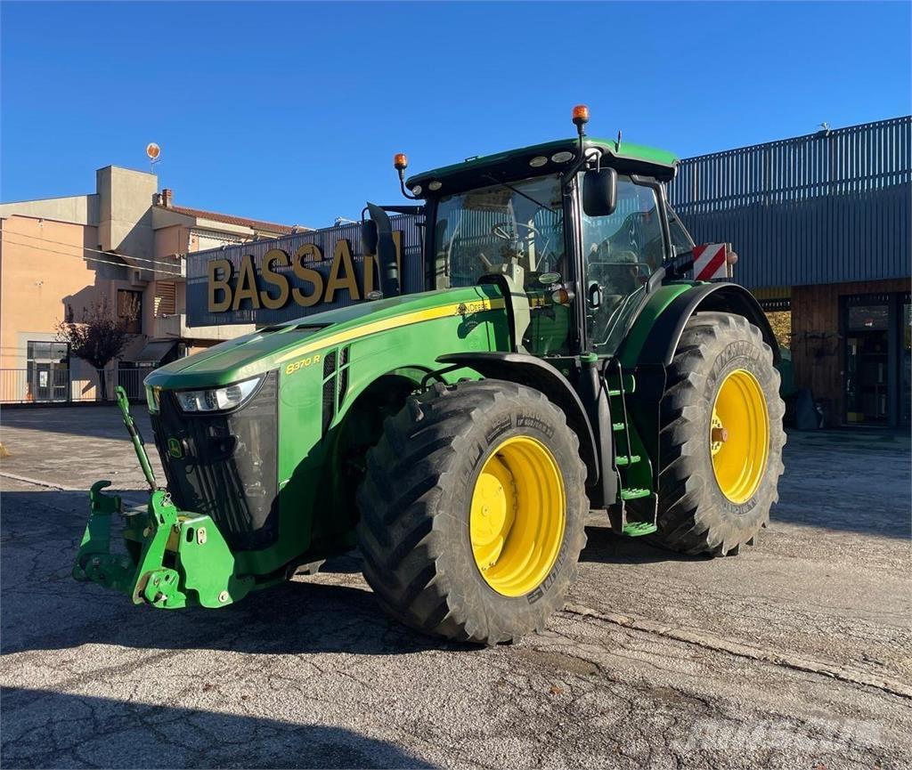 John Deere 8370 R 트랙터