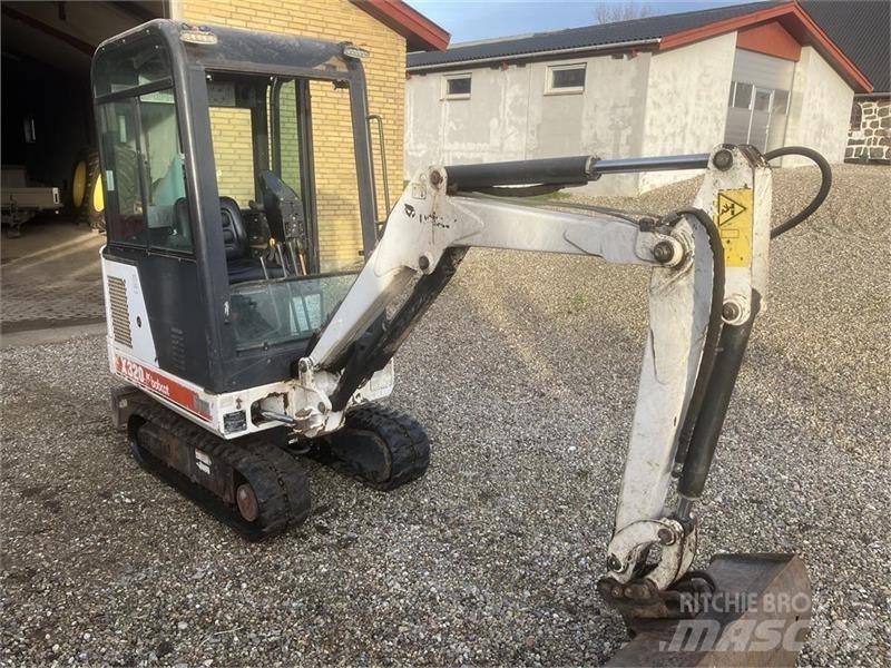 Bobcat x320 소형 굴삭기 7톤 미만