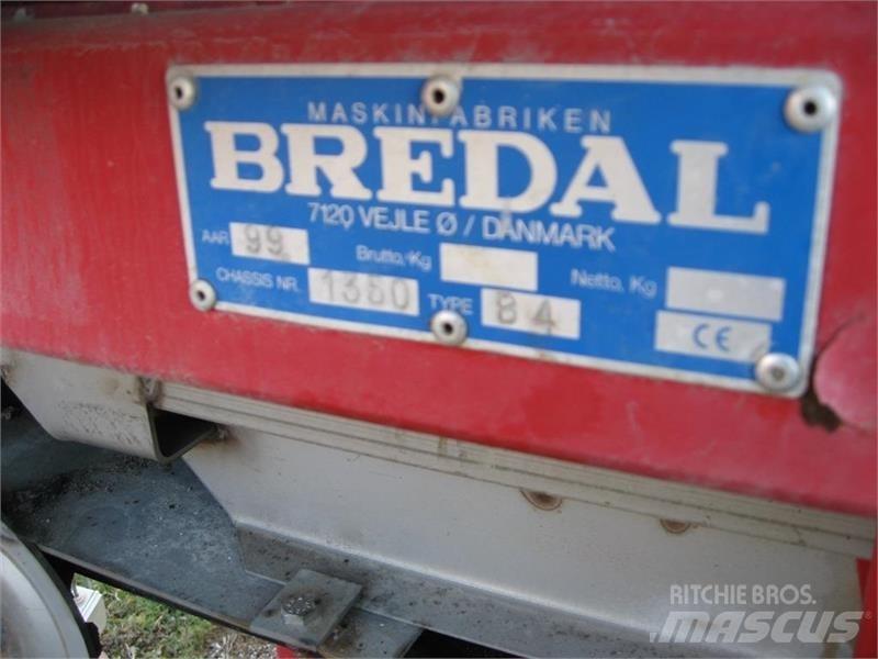 Bredal B 4 미네랄 살포기