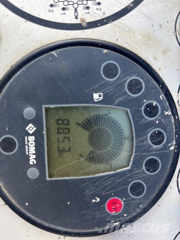 Bomag BW 120 AD-4 트윈 드럼 롤러