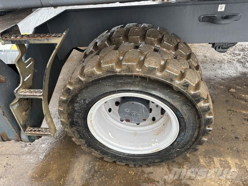 Fuchs MHL320 자재 장비 - 기타