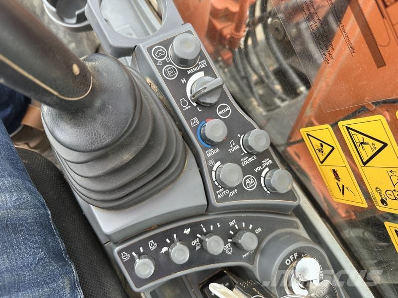 Hitachi ZX130 대형 굴삭기 29톤 이상