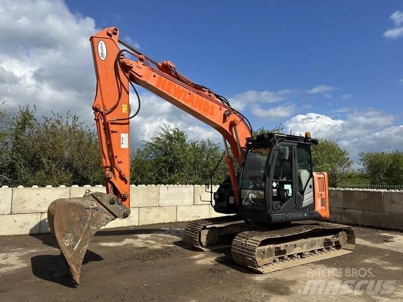 Hitachi ZX135 대형 굴삭기 29톤 이상